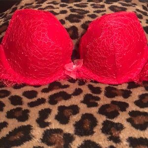 Victoria’s Secret Dream Angels Push-Up Bra 34B